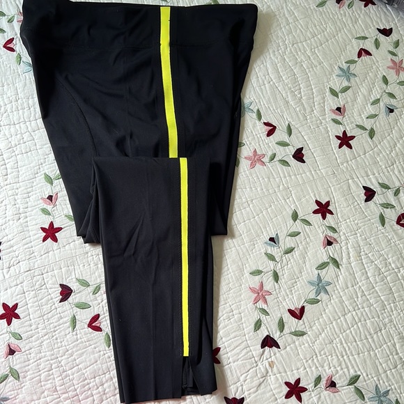 Zyia Active Luxe Neon Yellow Stripe High Waist Women’s Leggings Size 16-18 - Picture 5 of 6